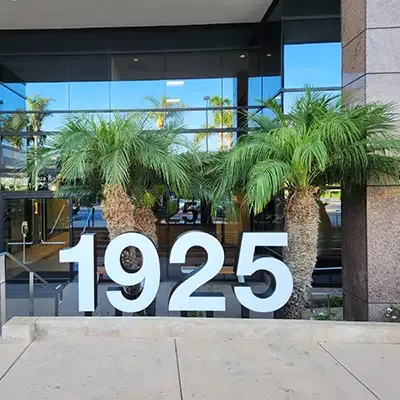 Large-Building-Numbers-from-AlphaGraphics-Oceanside.webp